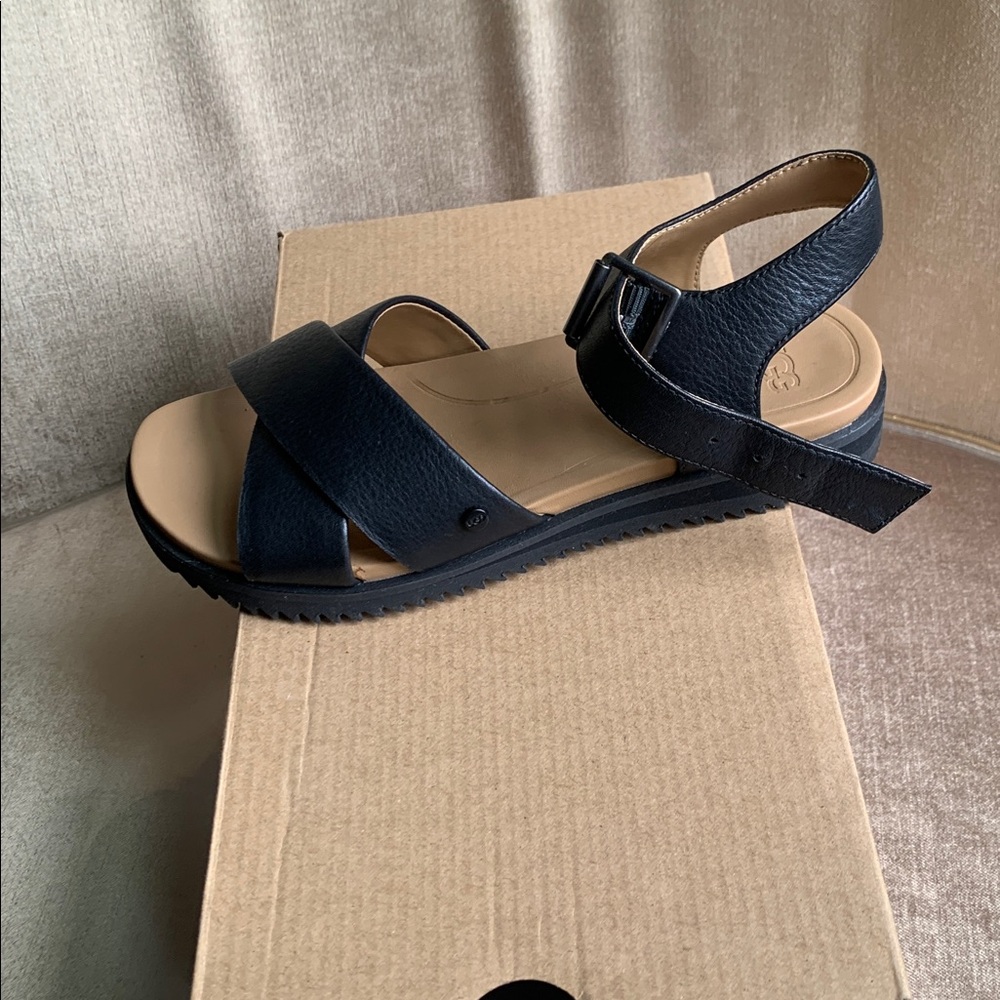 Ugg Tan Shoe Box - image 8